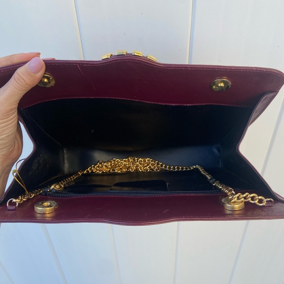 Salvatore Ferragamo Burgundy Leather Crossbody with Gold Chain - Picture 7 of 9